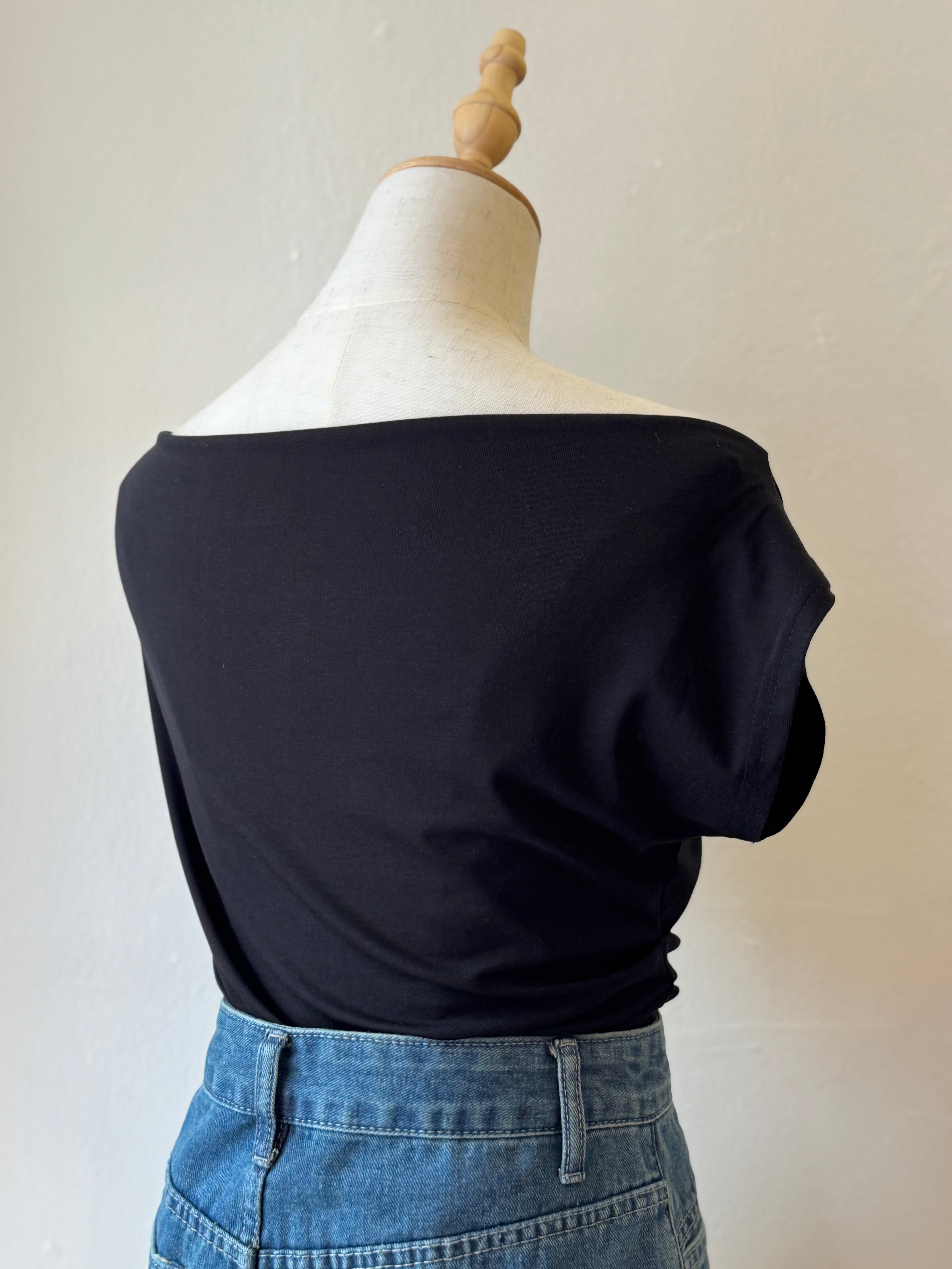 LOUISE'S TOP