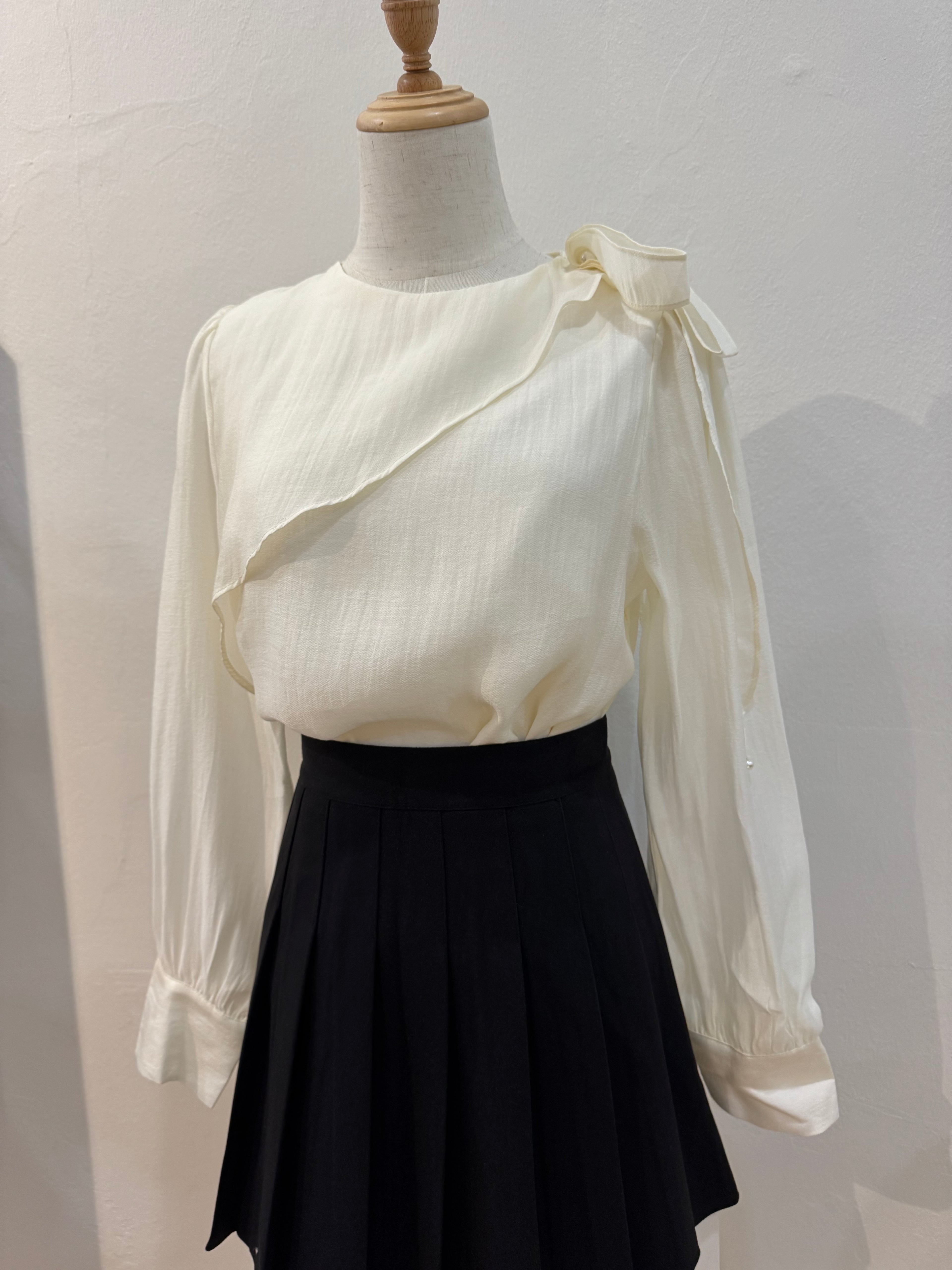 BAILEY'S CHIFFON TOP