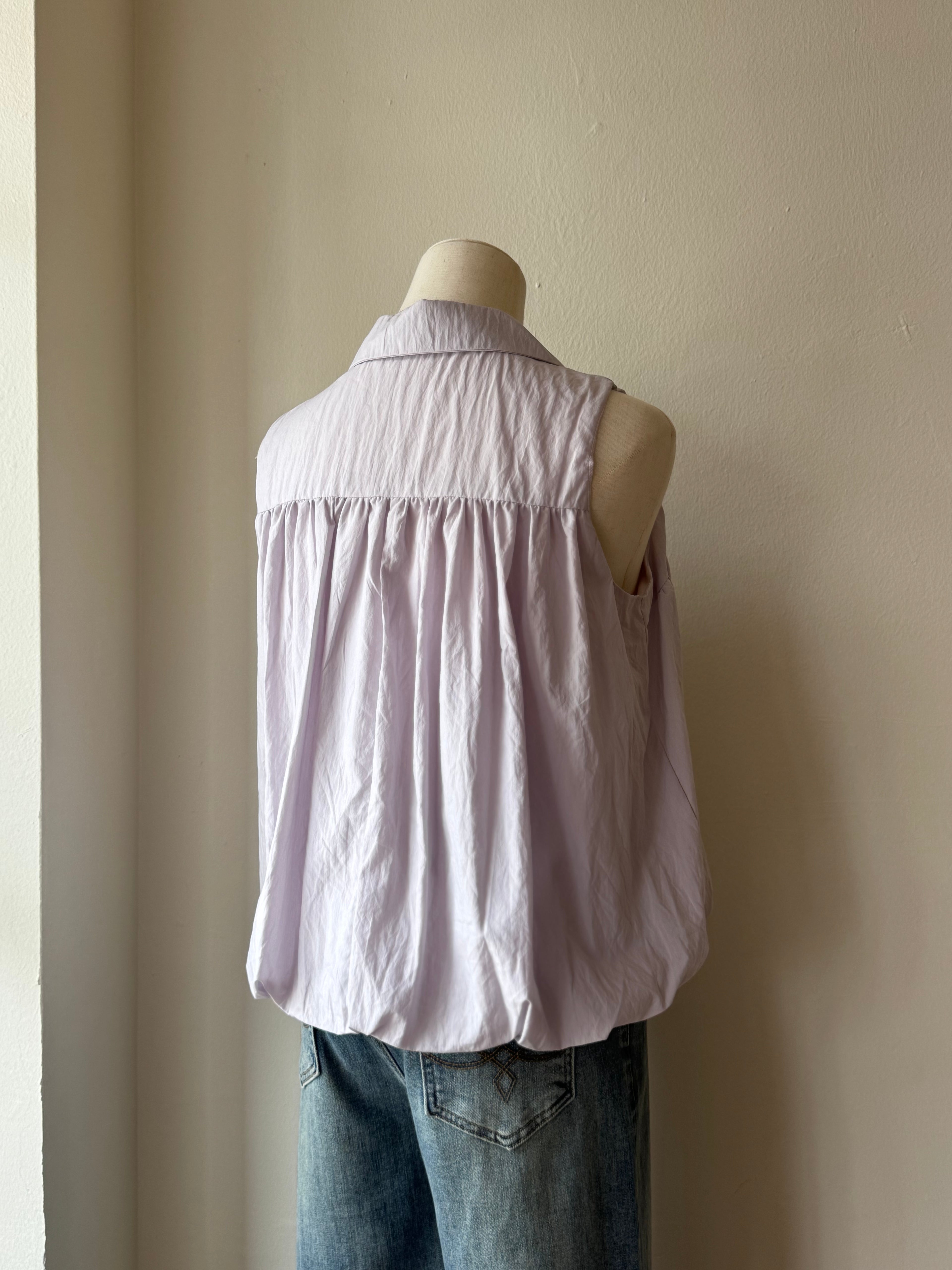 SCOTTIE SLEEVELESS TOP