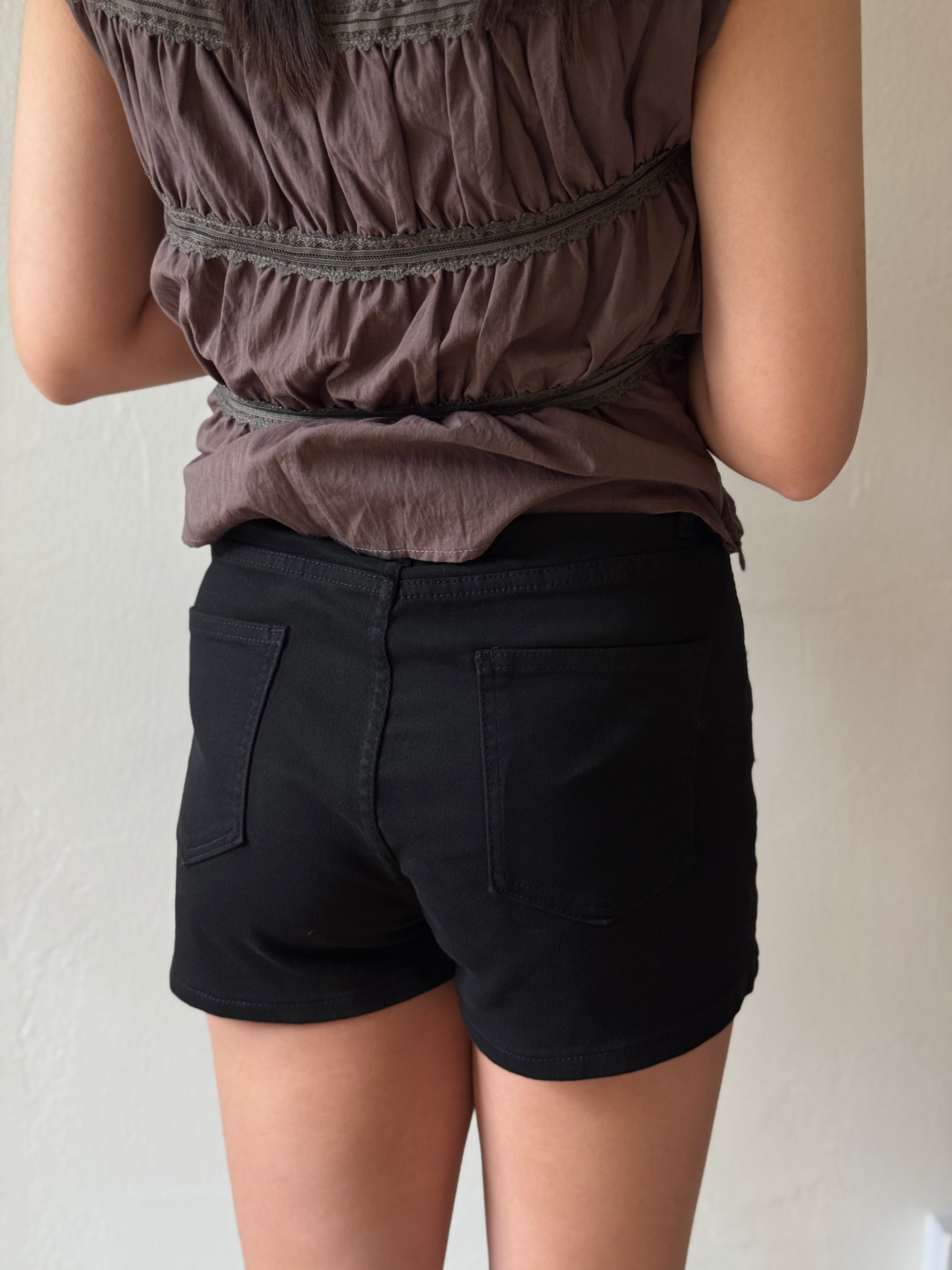 VIOLET SHORTS