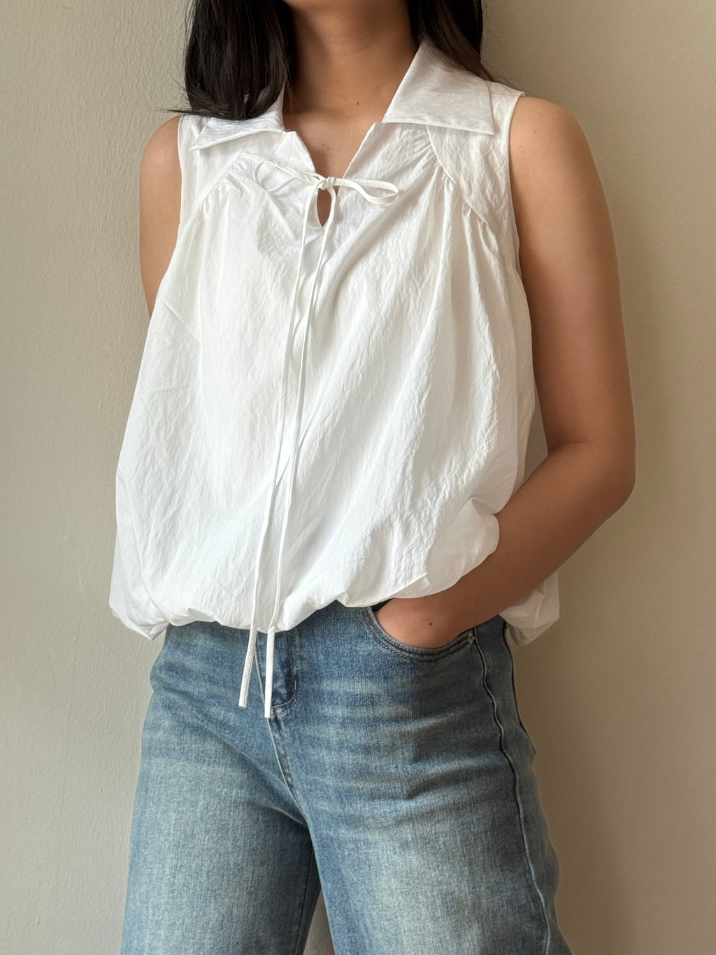 SCOTTIE SLEEVELESS TOP