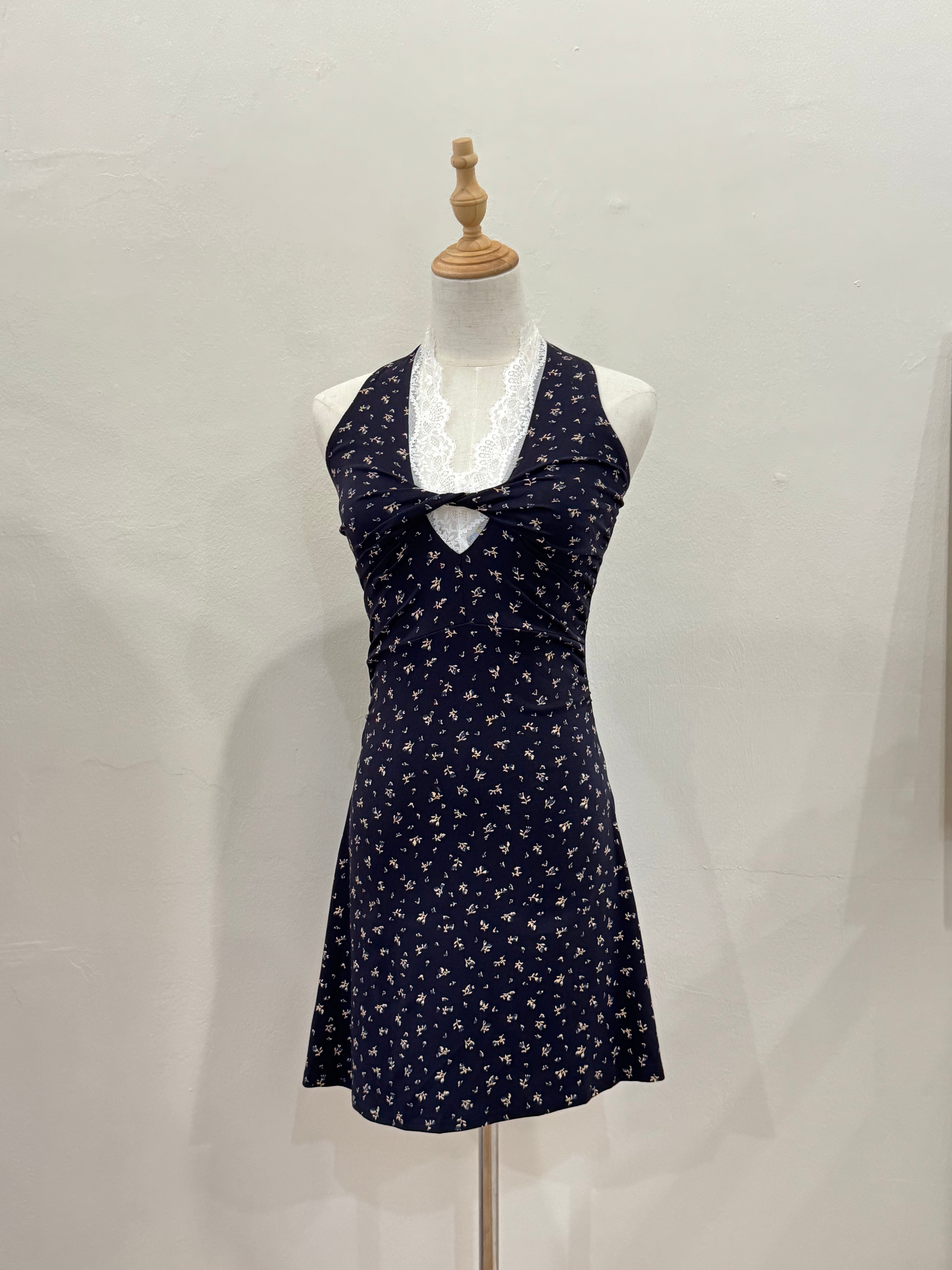 AIKO FLORAL HALTER DRESS