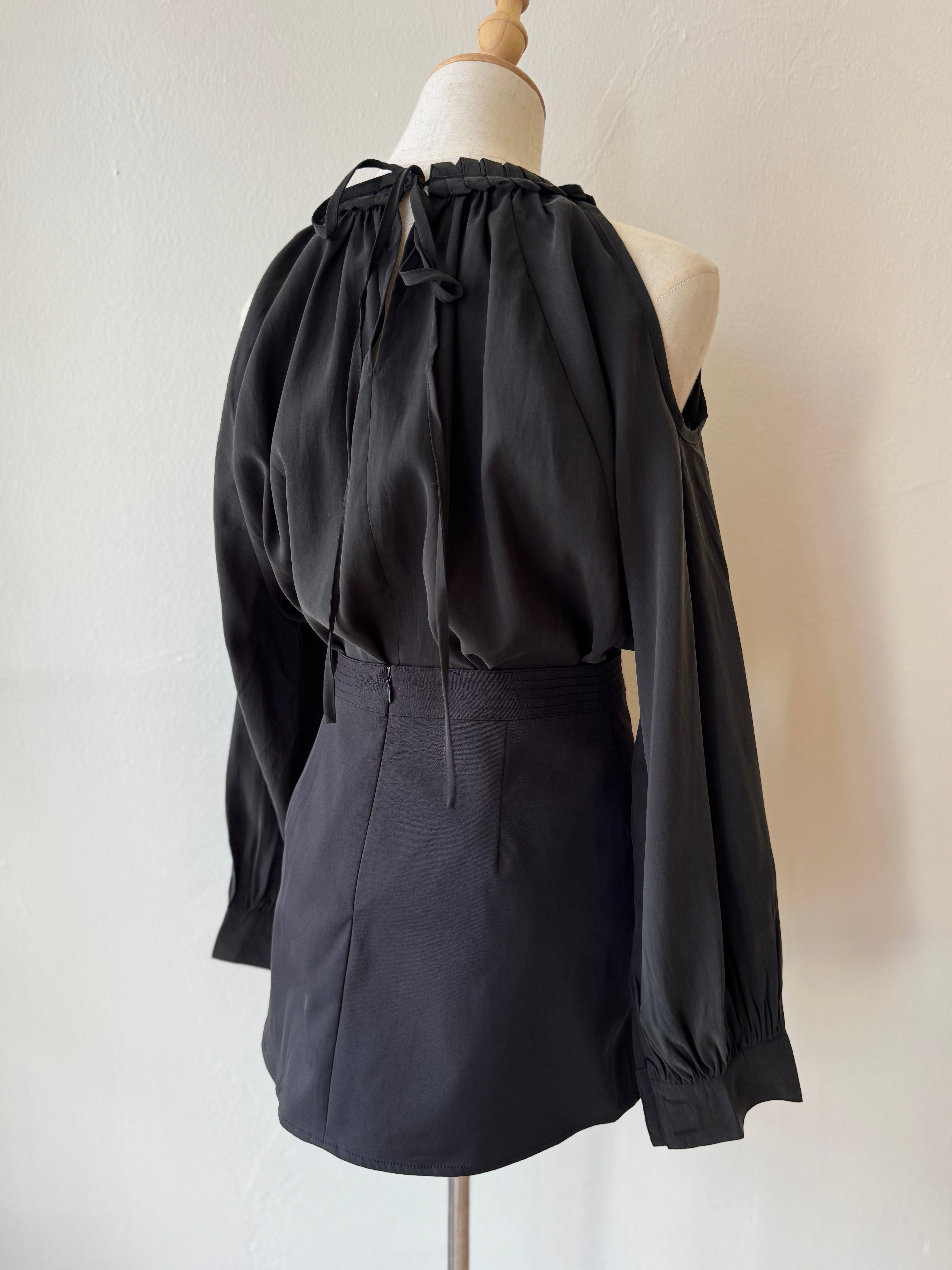 KHAI LONG SLEEVED TWO PIECE OUTFIT SET