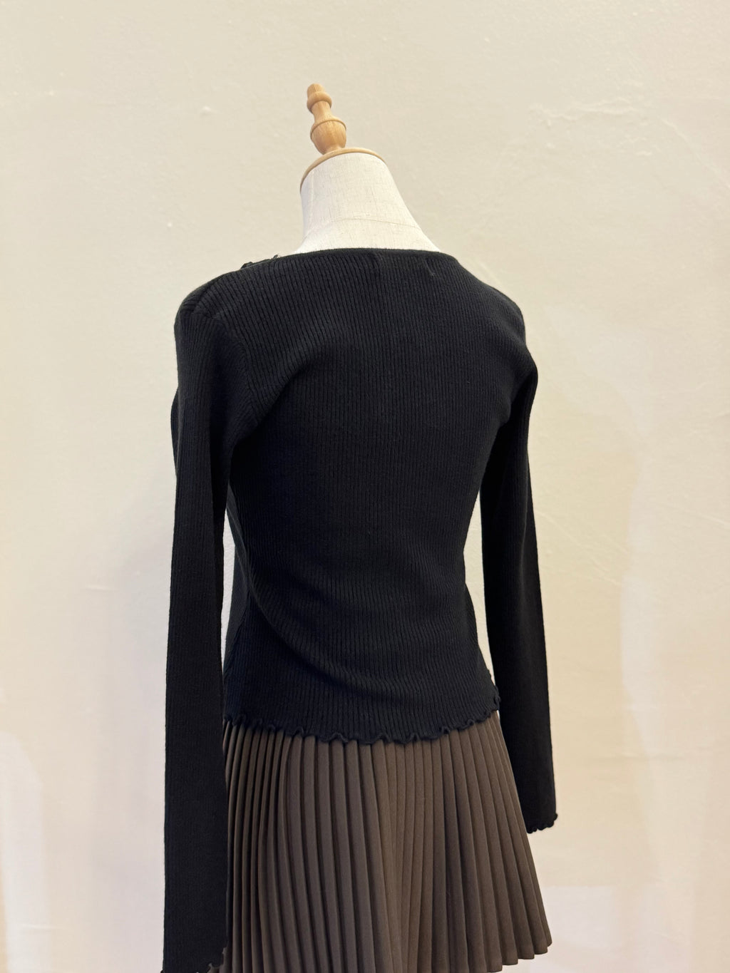 IDALIA LACE DETAILED KNITTED TOP