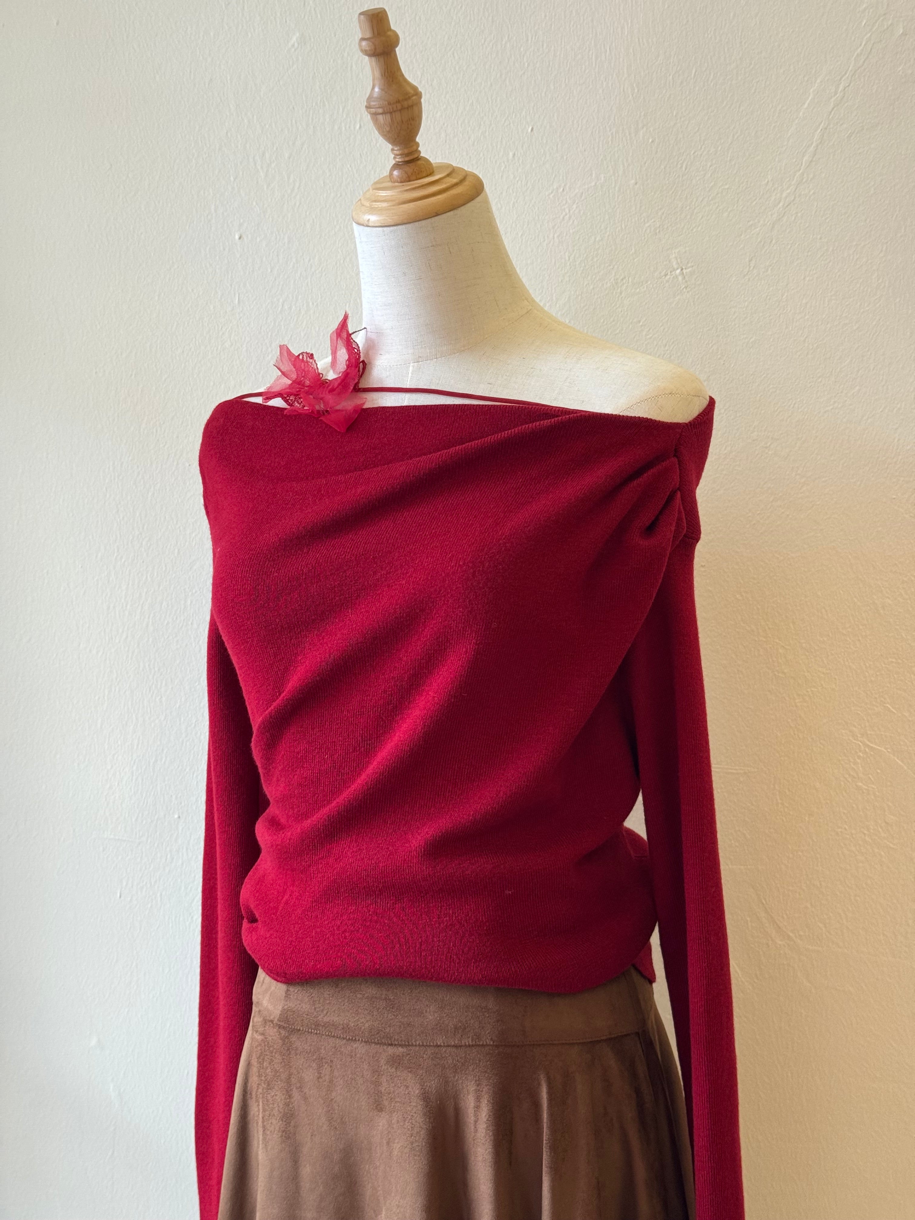 KIMBERLY OFF-SHOULDER TOP